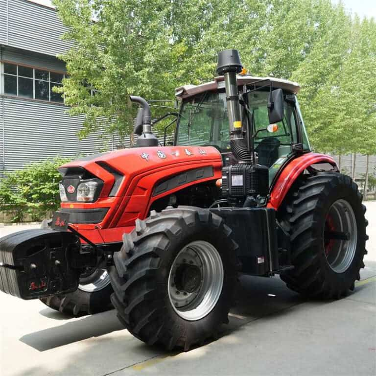 wheeled tractor P2604-1 (3)